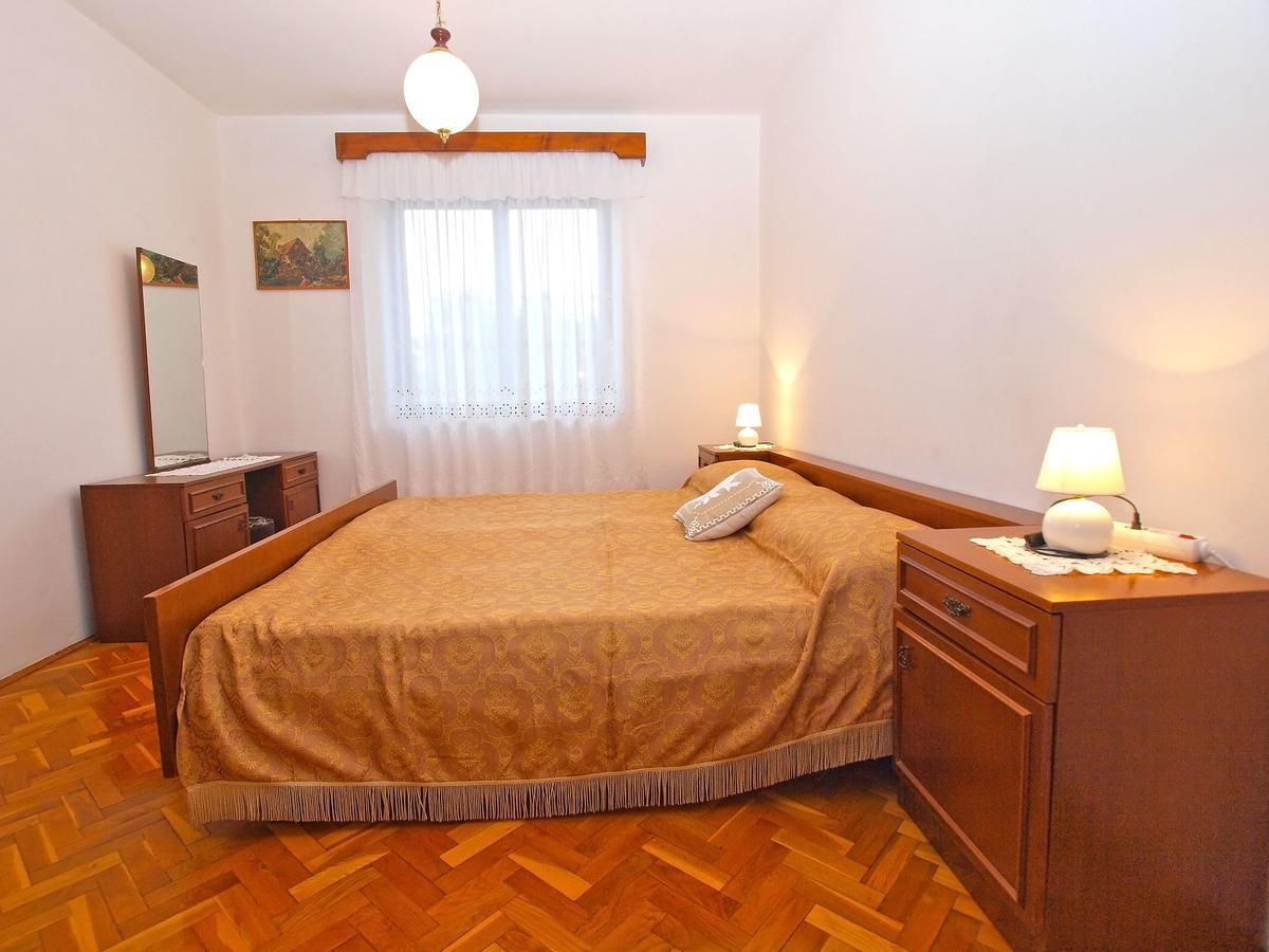 Apartments Dvorine 1210 Банджоле Экстерьер фото